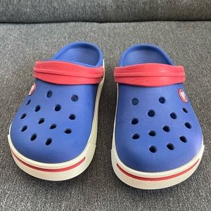 GUC crocs size 12/13